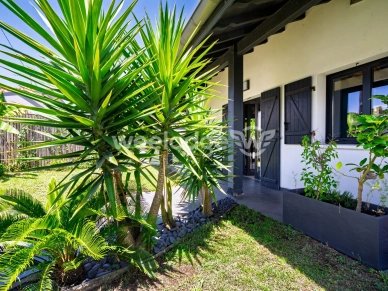 Maison à vendre 5 pièces de 132 m² à Anglet