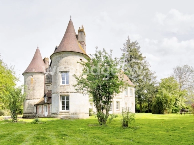 Maison à vendre 14 pièces de 315 m² à Livarot-Pays-d'Auge