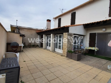 Maison à vendre 6 pièces de 121,6 m² à Avignon