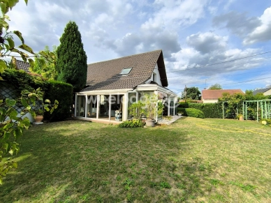 Maison à vendre 7 pièces de 231 m² à Conflans-Sainte-Honorine