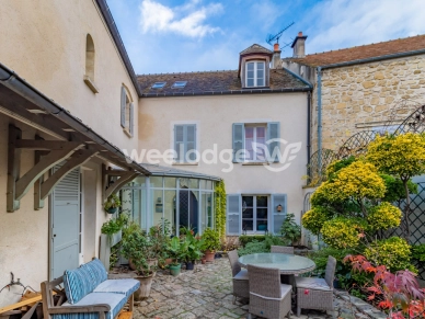 Maison à vendre 9 pièces de 270 m² à Vauréal