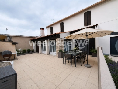 Maison à vendre 6 pièces de 121,6 m² à Avignon