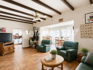 Maison à vendre 6 pièces de 121,6 m² à Avignon