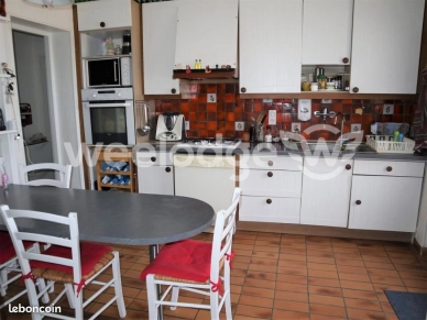 Maison à vendre 6 pièces de 121,6 m² à Avignon