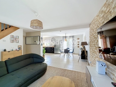 Maison à vendre 5 pièces de 100 m² à Jouy-le-Moutier
