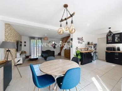 Maison à vendre 5 pièces de 100 m² à Jouy-le-Moutier