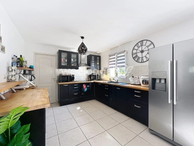 Maison à vendre 5 pièces de 100 m² à Jouy-le-Moutier