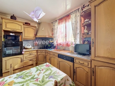 Maison à vendre 4 pièces de 90 m² à Jouy-le-Moutier