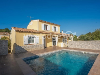 Maison à vendre 4 pièces de 149 m² à Rochefort-du-Gard