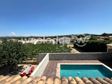 Maison à vendre 4 pièces de 149 m² à Rochefort-du-Gard