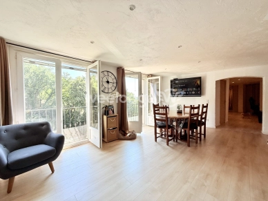 Appartement à vendre 6 pièces de 107,88 m² à Grasse