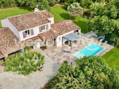 Maison à vendre 8 pièces de 169 m² à Tourrettes