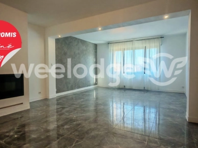 Maison à vendre 7 pièces de 171,38 m² à Béthune