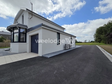 Maison à vendre 5 pièces de 135 m² à Neuf-Mesnil