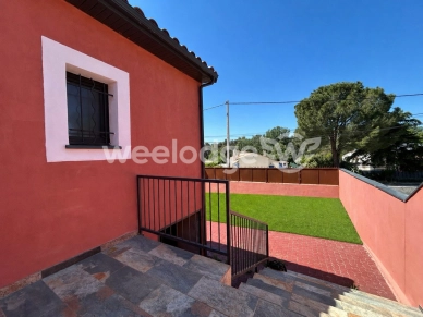 Maison à vendre 8 pièces de 186 m² à Boulbon