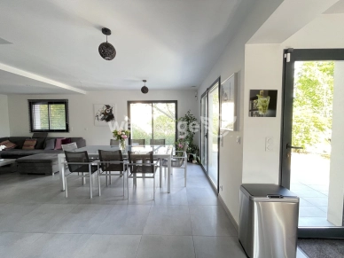 Maison à vendre 6 pièces de 150 m² à Conflans-Sainte-Honorine