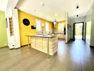 Maison vendu 7 pièces de 166,65 m² à Jouy-le-Moutier