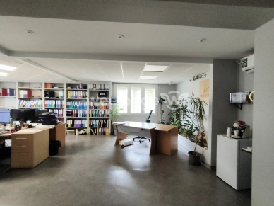 Local commercial à vendre de 700 m² à Orange