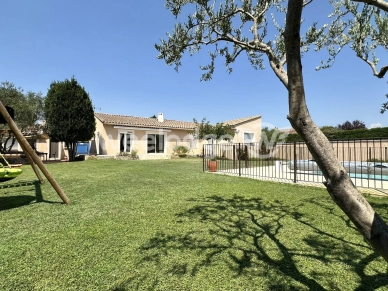 Maison à vendre 5 pièces de 160 m² à Entraigues-sur-la-Sorgue