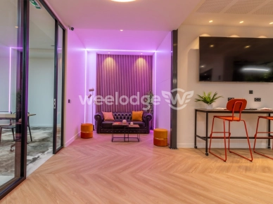 Local commercial à louer de 430 m² à Pontoise