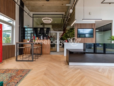 Local commercial à louer de 430 m² à Pontoise