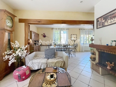 Maison à vendre 6 pièces de 91,2 m² à Maurecourt