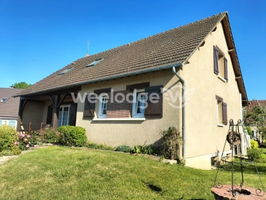 Maison à vendre 6 pièces de 142,2 m² à Bonneval