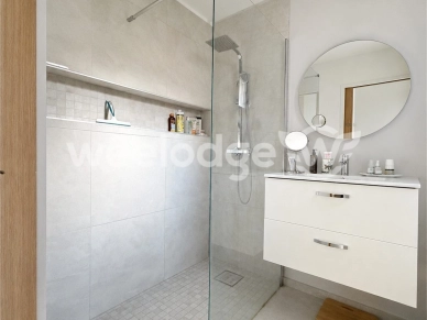 Maison à vendre 4 pièces de 92,27 m² à Roquemaure