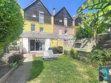 Maison à vendre 5 pièces de 98 m² à Jouy-le-Moutier