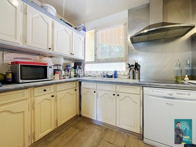 Maison à vendre 5 pièces de 98 m² à Jouy-le-Moutier