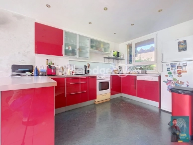 Maison à vendre 5 pièces de 82,37 m² à Jouy-le-Moutier