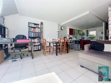 Maison à vendre 5 pièces de 82,37 m² à Jouy-le-Moutier