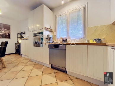 Maison à vendre 5 pièces de 84 m² à Jouy-le-Moutier