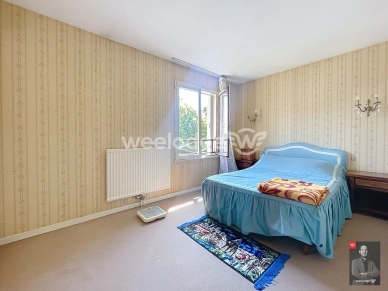 Maison à vendre 5 pièces de 96 m² à Jouy-le-Moutier