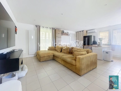 Maison à vendre 5 pièces de 87,33 m² à Jouy-le-Moutier