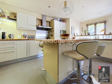 Maison à vendre 7 pièces de 160 m² à Jouy-le-Moutier