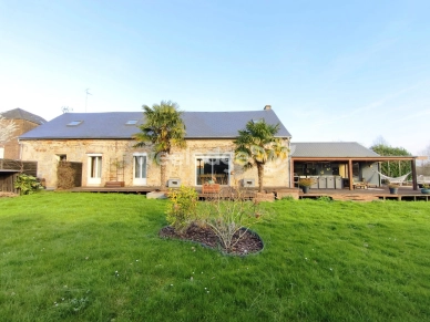 Maison vendu 6 pièces de 190 m² à Feignies