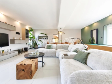 Maison vendu 6 pièces de 190 m² à Feignies