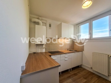 Appartement à louer 3 pièces de 52,3 m² à Sainte-Geneviève-des-Bois