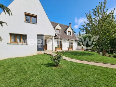 Maison à vendre 10 pièces de 300 m² à Villemaréchal