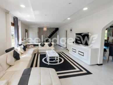 Maison à vendre 10 pièces de 300 m² à Villemaréchal