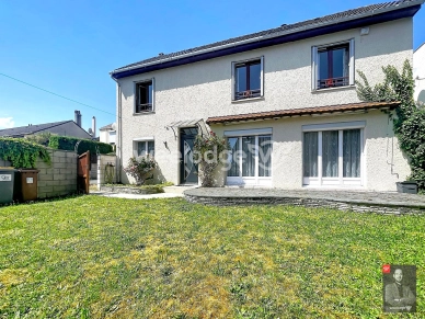 Maison à vendre 5 pièces de 96 m² à Jouy-le-Moutier