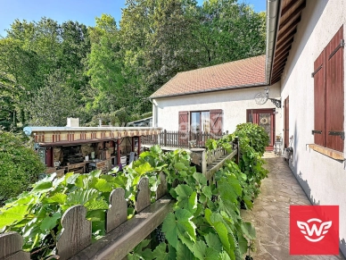 Maison à vendre 5 pièces de 139,68 m² à Jouy-le-Moutier