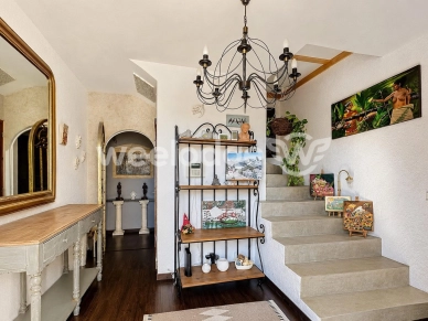Maison à vendre 5 pièces de 139,68 m² à Jouy-le-Moutier