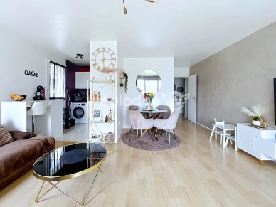 Appartement à vendre 4 pièces de 77,06 m² à Cergy