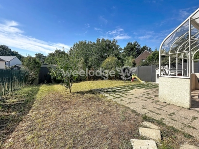 Maison à vendre 6 pièces de 111,25 m² à Éragny