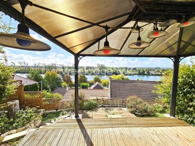 Maison à vendre 7 pièces de 132 m² à Conflans-Sainte-Honorine