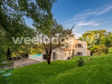 Maison à vendre 8 pièces de 169 m² à Tourrettes