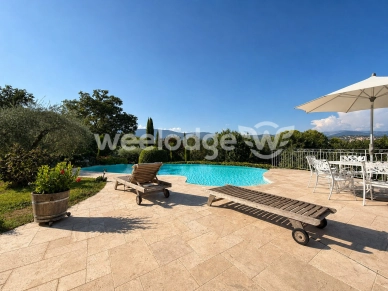 Maison à vendre 9 pièces de 195 m² à Fayence