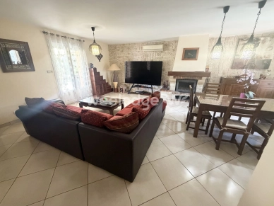 Maison à vendre 8 pièces de 210 m² à Rosoy